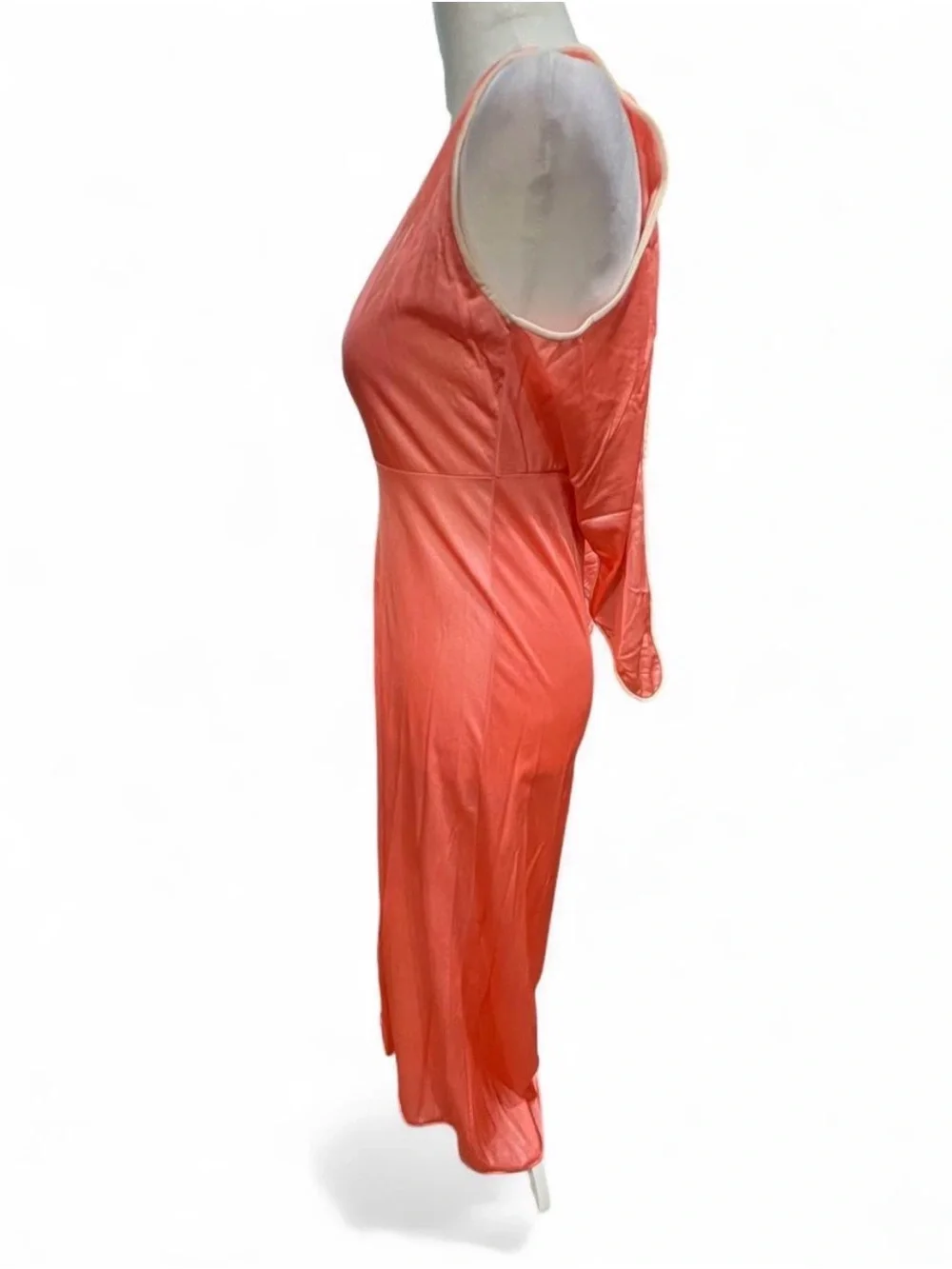 The Unbranded Brand vintage coral